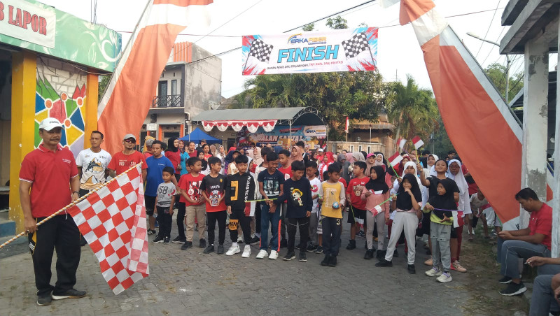 Warga Perumahan Queen Residence Meriahkan HUT RI ke-81 Dengan Jalan Sehat dan Senam Bersama