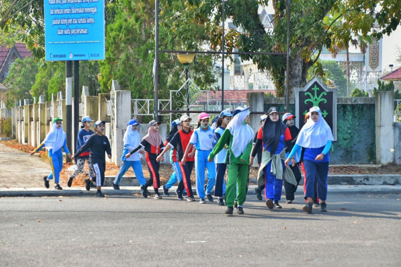 Latihan Gerak Jalan di Jalan Raya Picu Macet dan Celaka, Ini Saran Polres Bangkalan